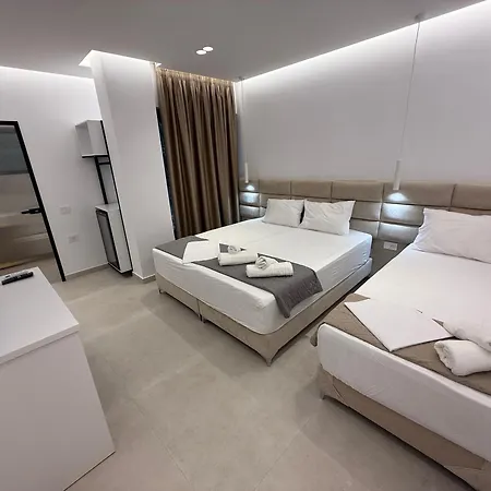 Aura 4* Саранда