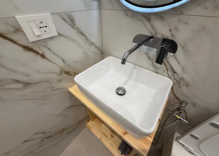 酒店 Aura Sarandë