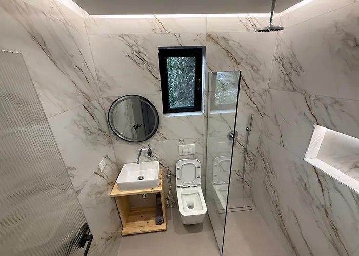 Aura 4* Sarandë